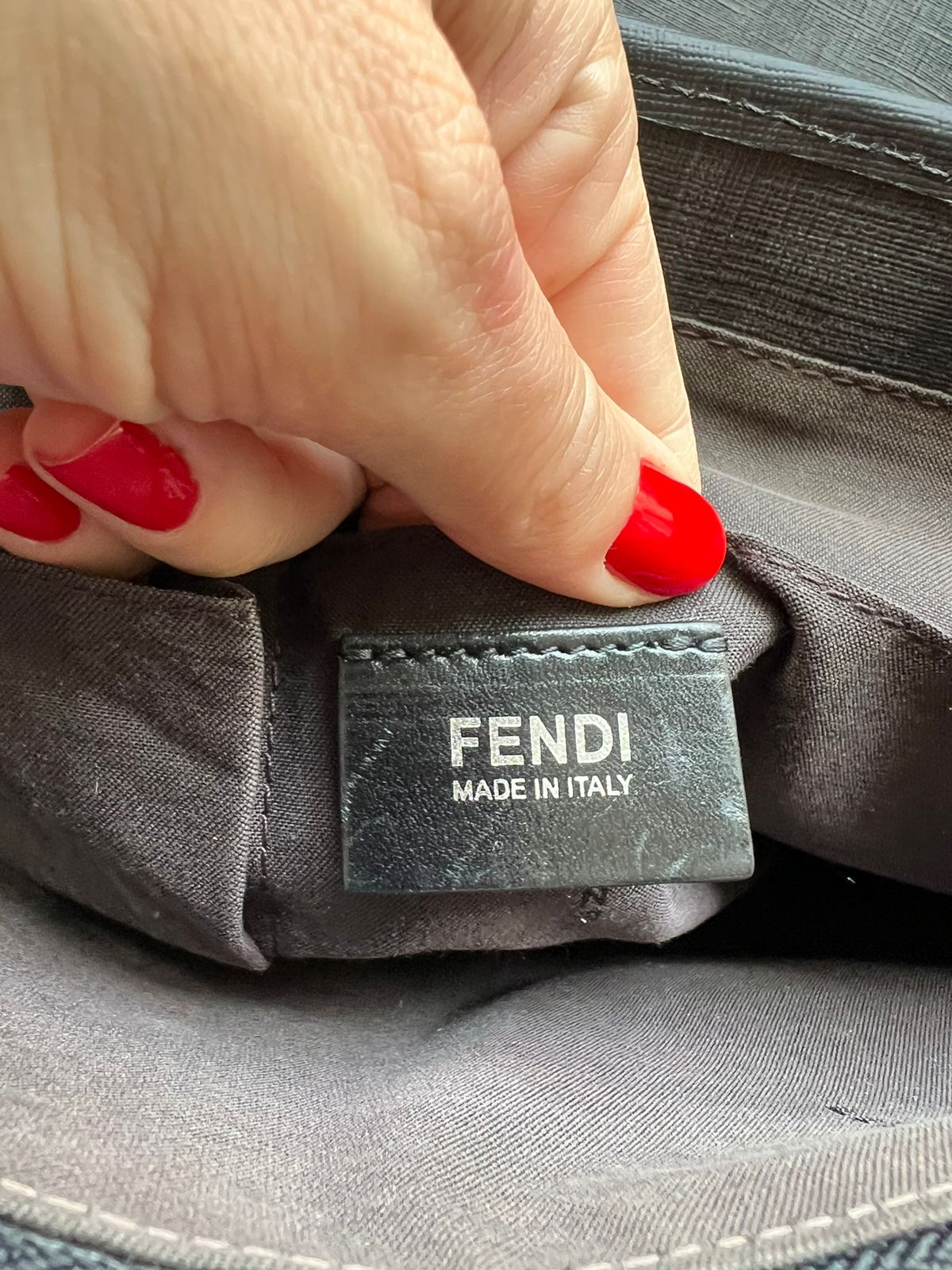 Pasta Masculina Fendi Couro Preto – Soho Bazar